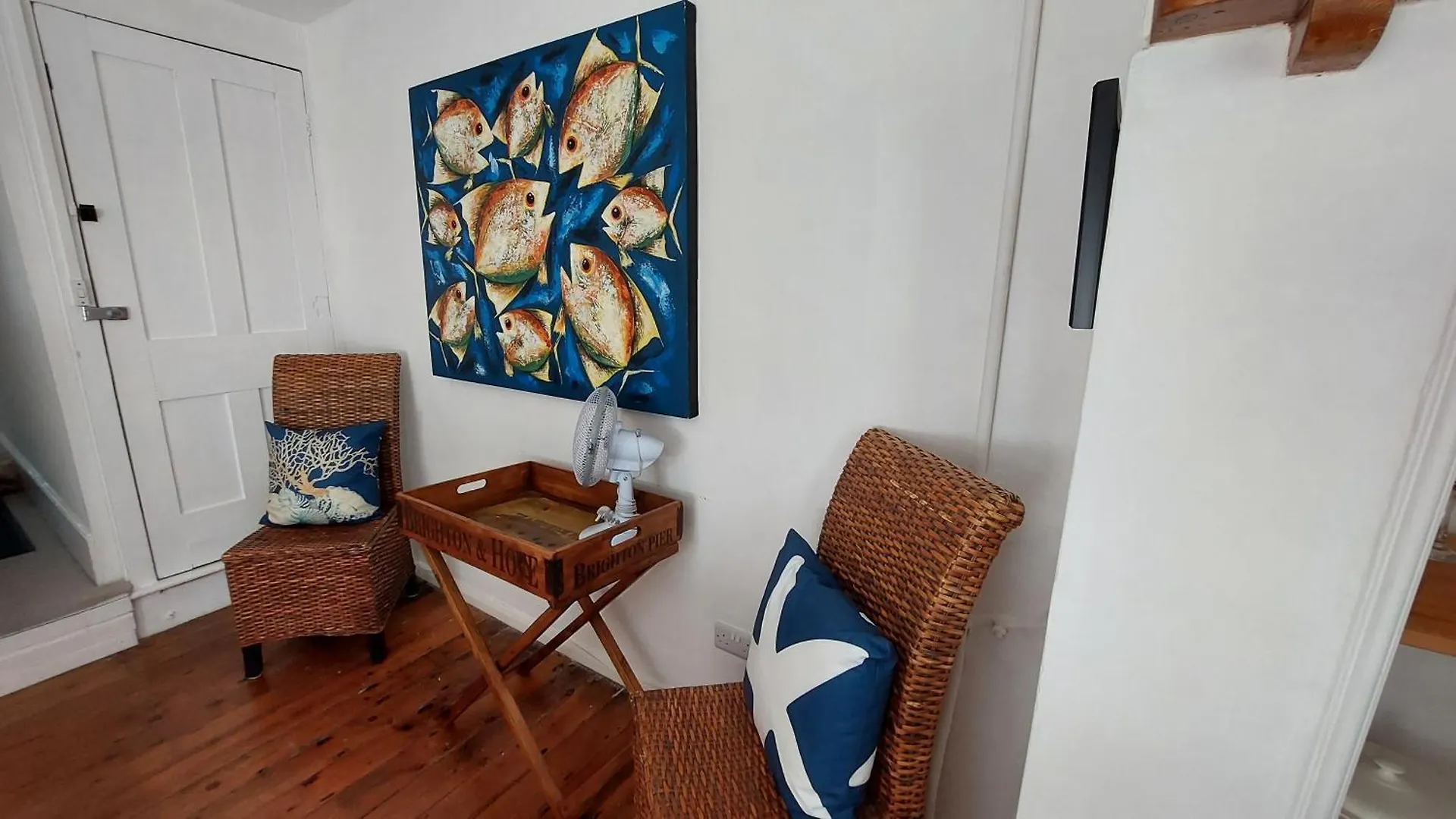 Pebbles Place Brighton 0*,  Reino Unido